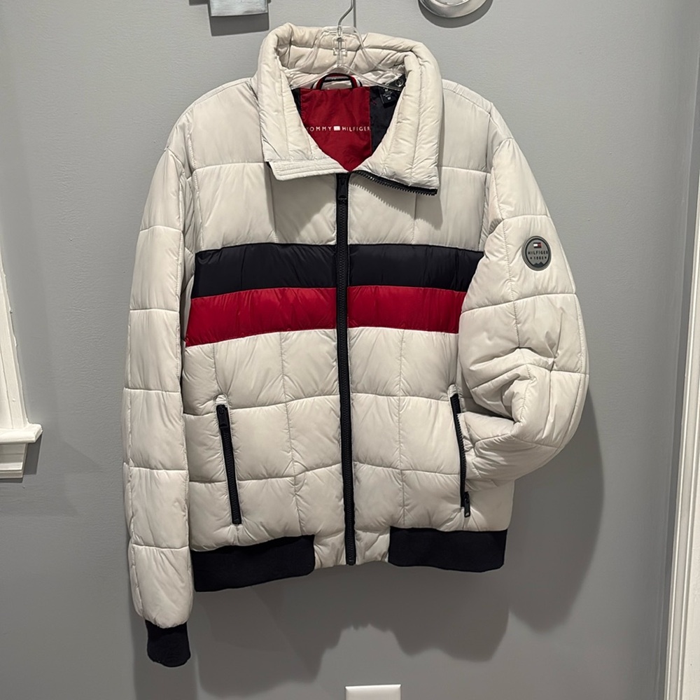 EUC Men’s Hilfiger Puffer Coat